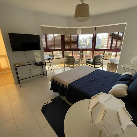 Welcome To The Beach. Royal Plaza エル・メダノ